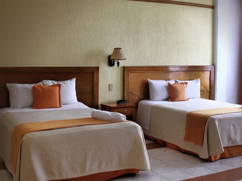 Hotel Baez Carrizal 비야에르모사 외부 사진