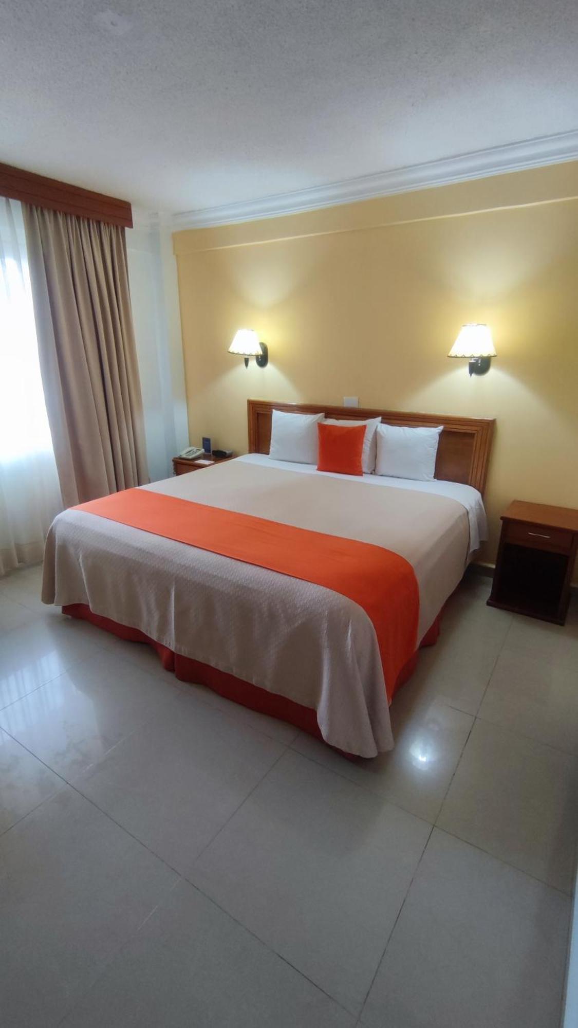 Hotel Baez Carrizal 비야에르모사 외부 사진