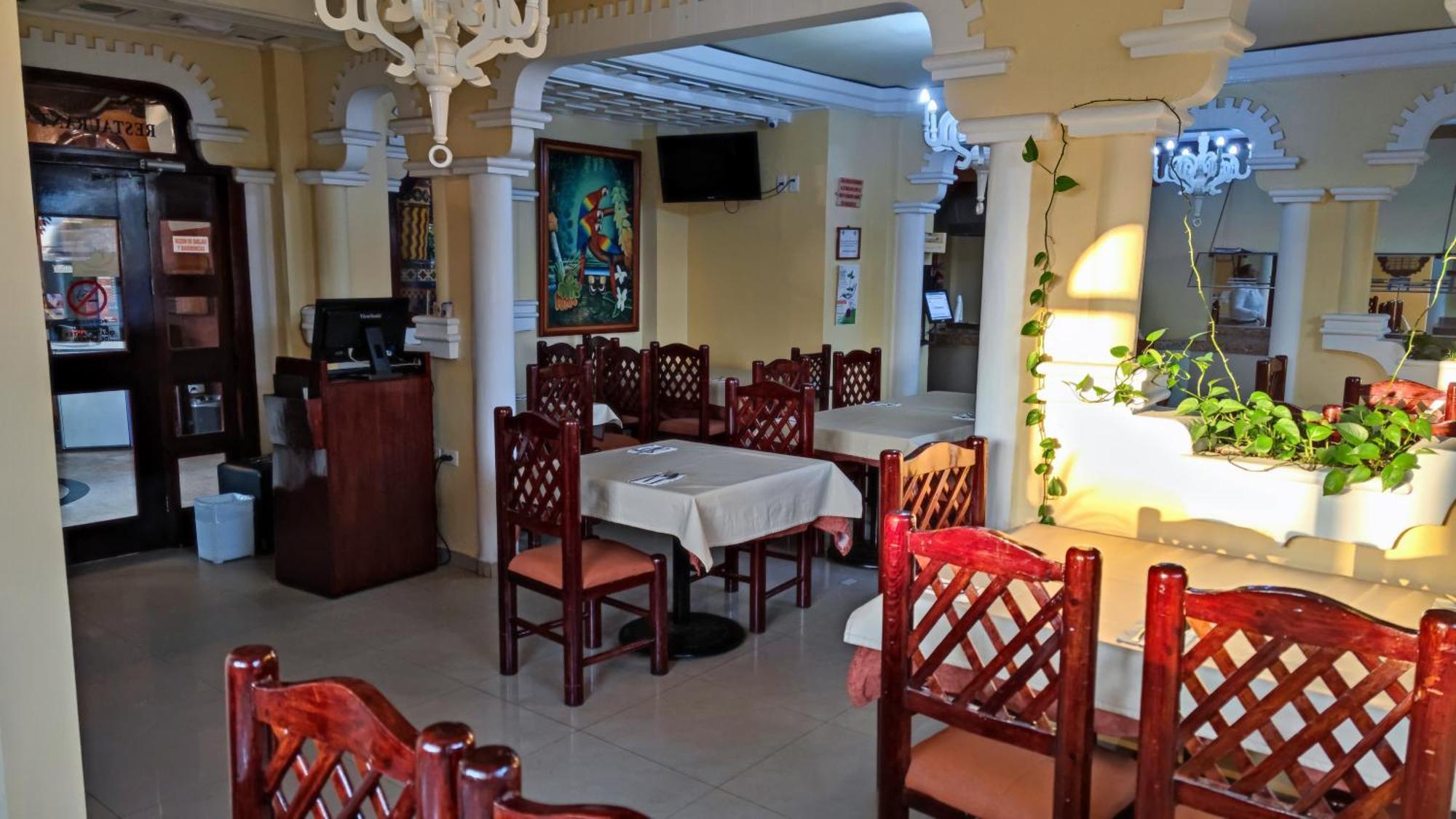 Hotel Baez Carrizal 비야에르모사 외부 사진
