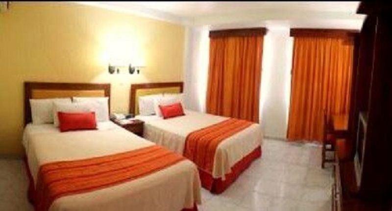 Hotel Baez Carrizal 비야에르모사 외부 사진