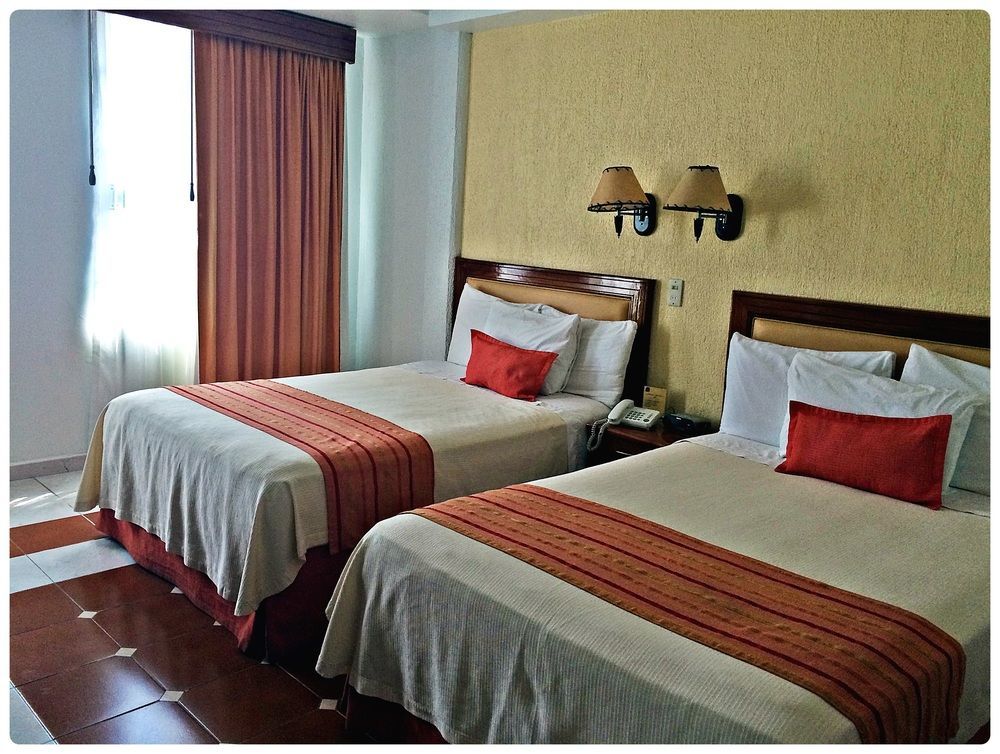 Hotel Baez Carrizal 비야에르모사 외부 사진